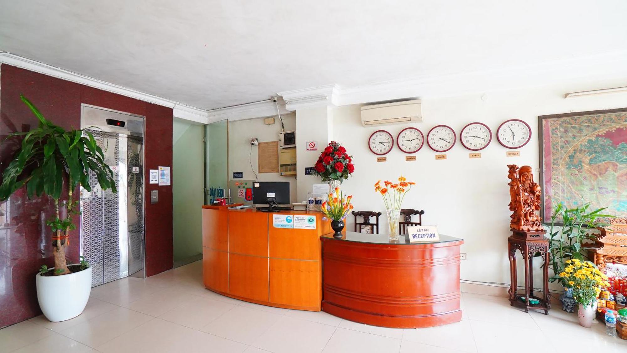 Ho Sen Xanh Hotel Hanoi Bagian luar foto