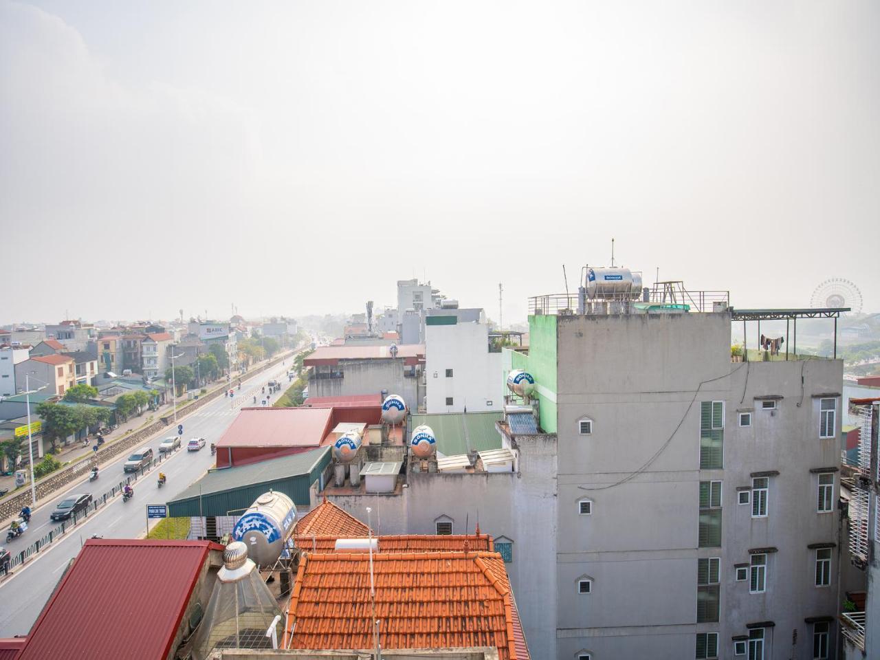 Ho Sen Xanh Hotel Hanoi Bagian luar foto