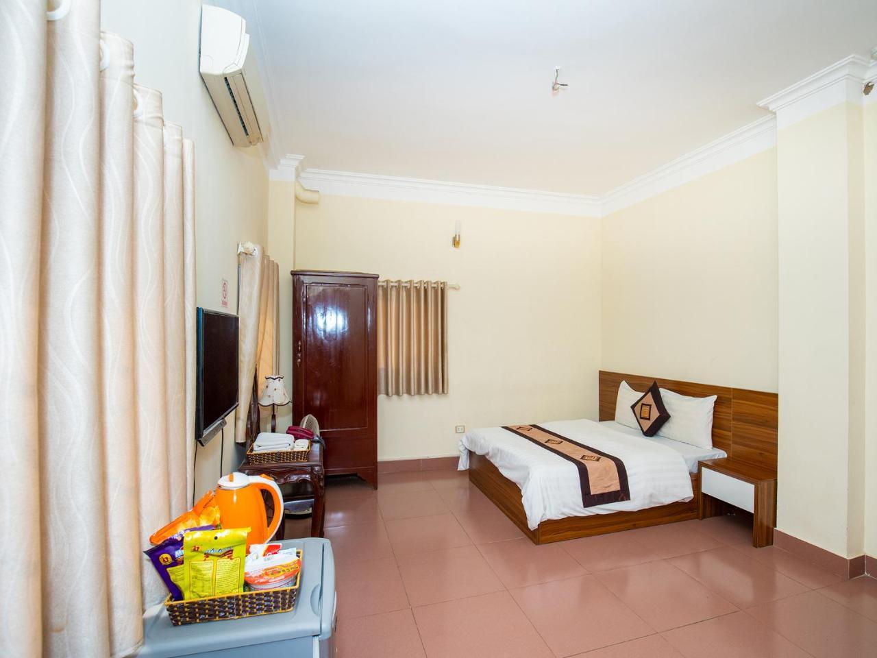Ho Sen Xanh Hotel Hanoi Bagian luar foto